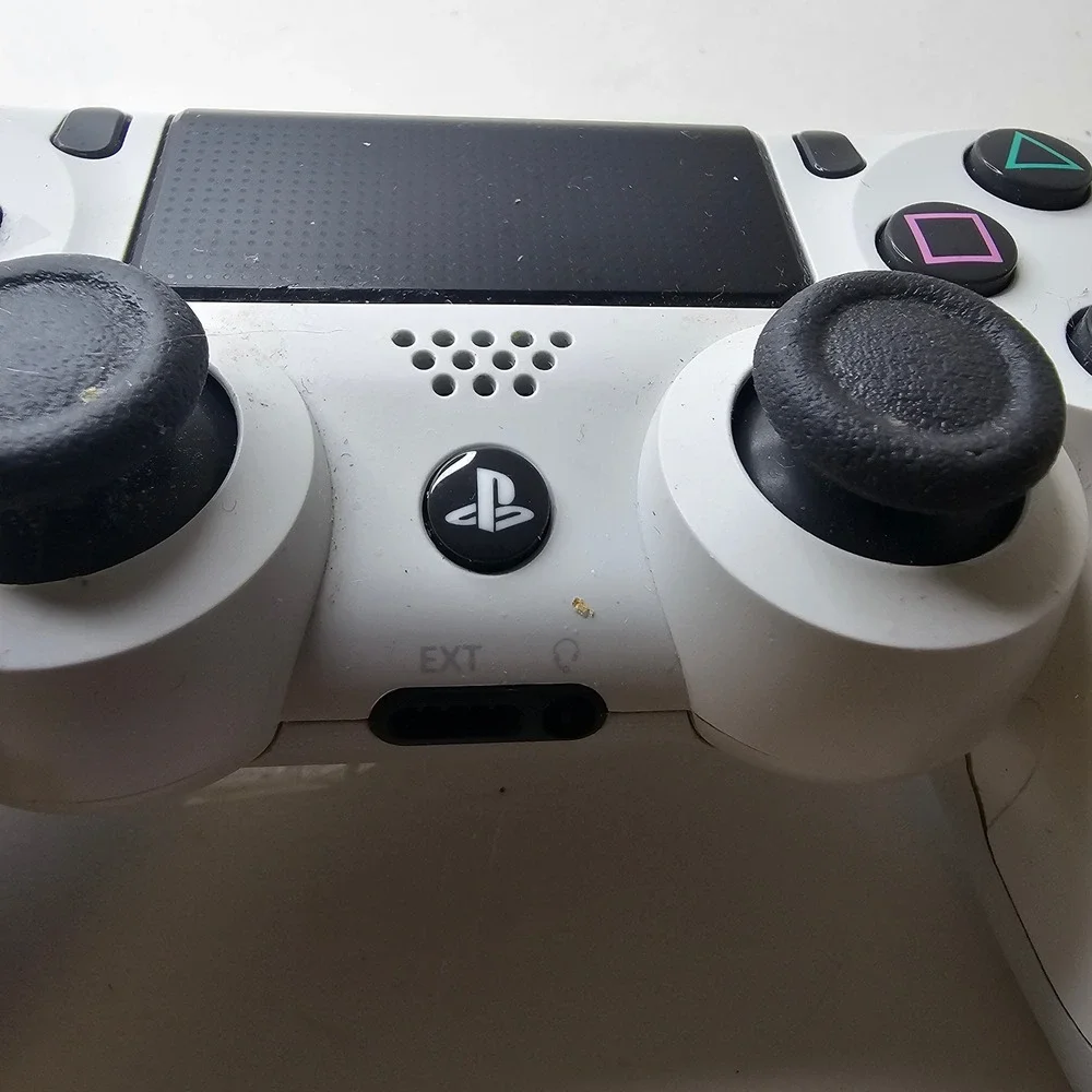 Sony DualShock 4 Wireless Controller PS4 Glacier White CUH-ZCT2U